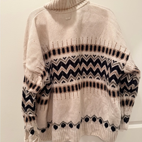Barbour Sweaters - Barbour Cozy Cream and Black Patterned Sweater